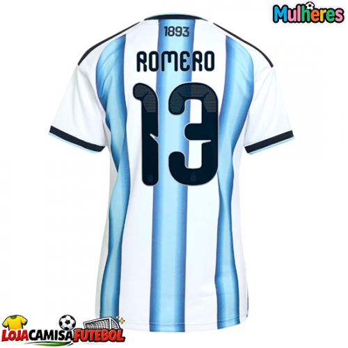 Camisa de Futebol Argentina Cristian Romero #13 Equipamento Principal Mulheres Mundo 2026 Manga Curta